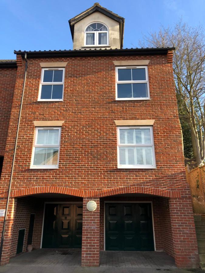 Stylish 2 Bed Apartment Next To The Norfolk Broads Coltishall Екстер'єр фото