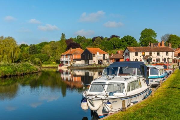 Stylish 2 Bed Apartment Next To The Norfolk Broads Coltishall Екстер'єр фото